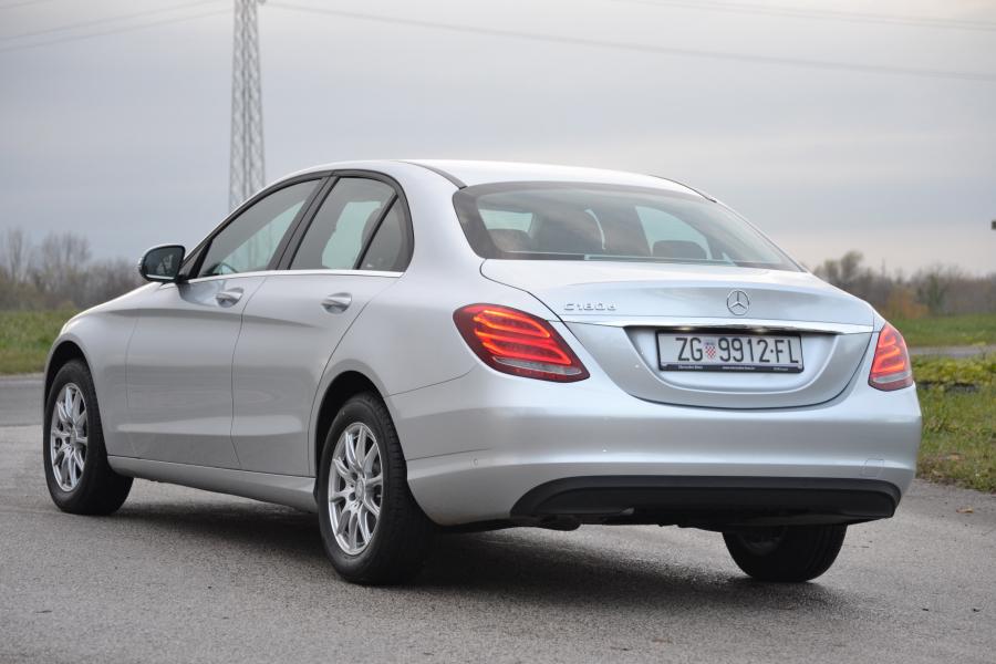  Mercedes-Benz C180 d Avantgarde Line 2014 года  (WW) (фото 15 из 17)